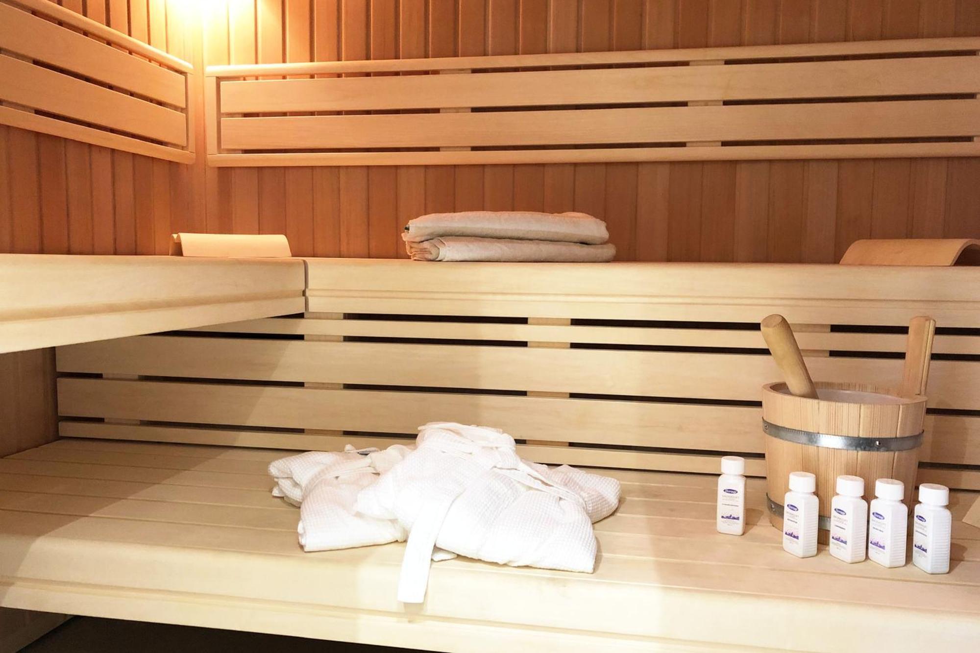 Ferienwohnung Domizil Am Meer Haus Arkona Prora ビンツ エクステリア 写真